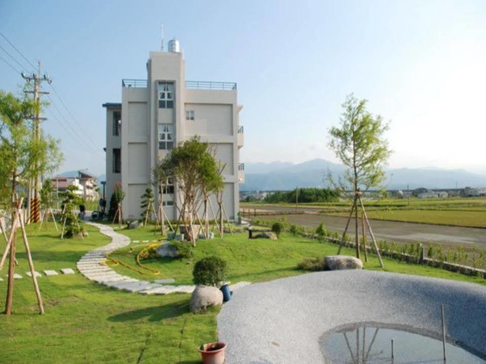 Rice Countryside Bed & Breakfast Wujie Exterior photo